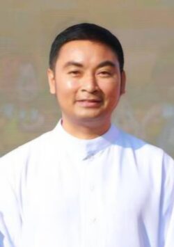 คุณพ่อเปาโล เปรม คุณโดน