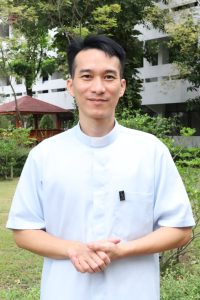 สามเณร John Duc Hoan Nguyen